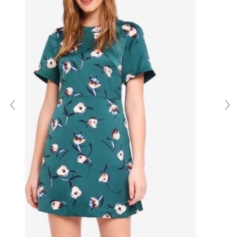 Beautiful dress in a delicate floral pattern